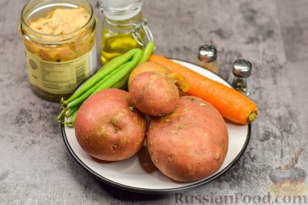 Картошка с тушёнкой и стручковой фасолью