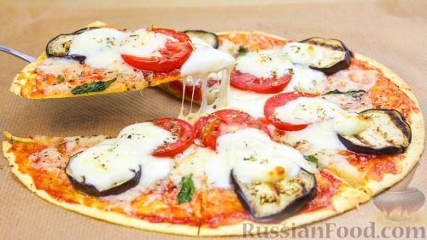 Быстрая пицца с баклажанами и сыром (на тортилье)